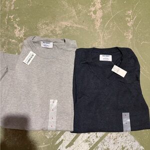 Old Navy Men's V-Neck Sweaters - Light Gray & Navy Blue